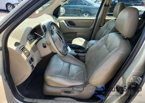 2005 Ford Escape Limited z USA, uszkodzony, nr VIN 1FMCU94165KB95201